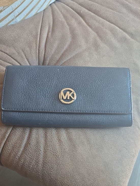 Michael Kors Accessories - Michael Kors Black Leather Trifold Wallet with Gold MK Emblem